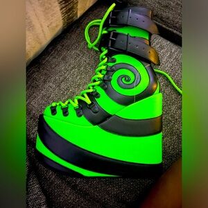 Traitor Spiral Platforms